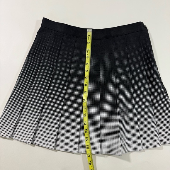 New American Apparel Mini Pleat Skirt Grandient Ombre Black White - Picture 7 of 7